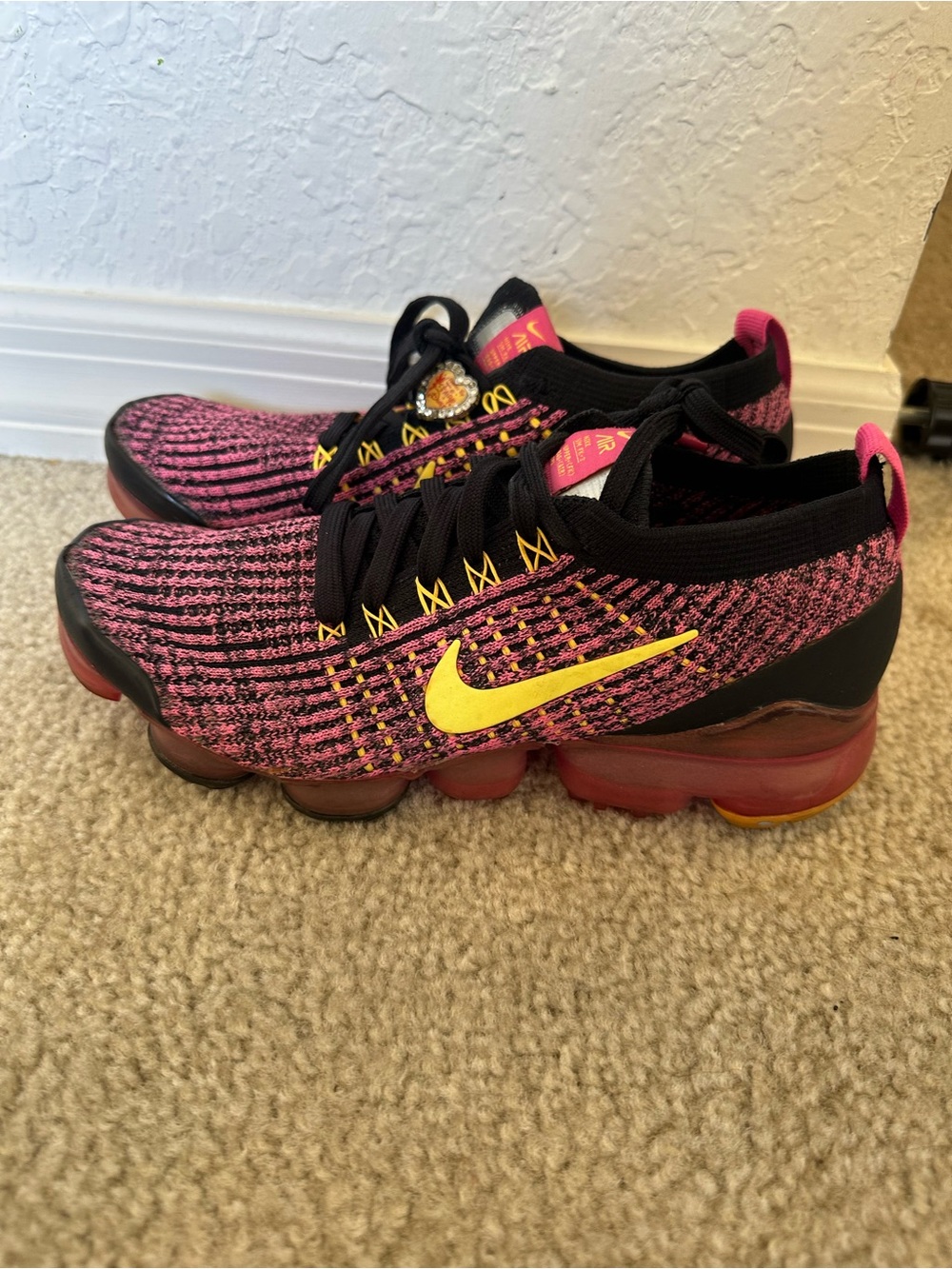 Nike Air VaporMax Flyknit 3 Fuchsia Orange Womens Running Shoe Size 7